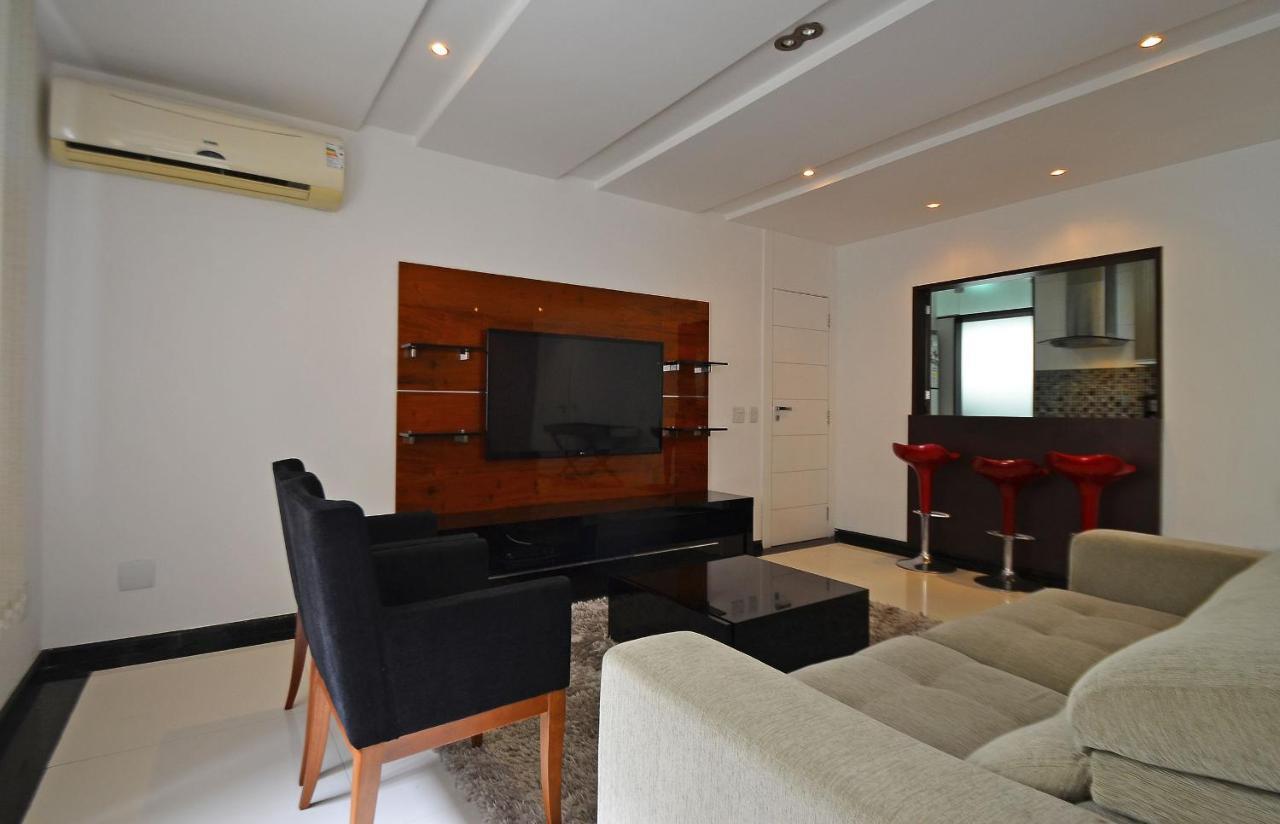 Confortavel 3qts: Vista Lateral Mar Rio de Janeiro